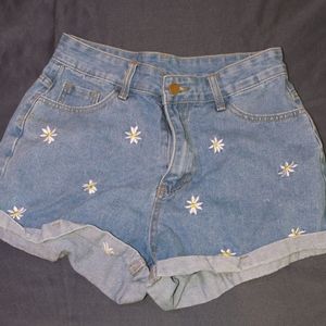 Denim Embroidery Shorts